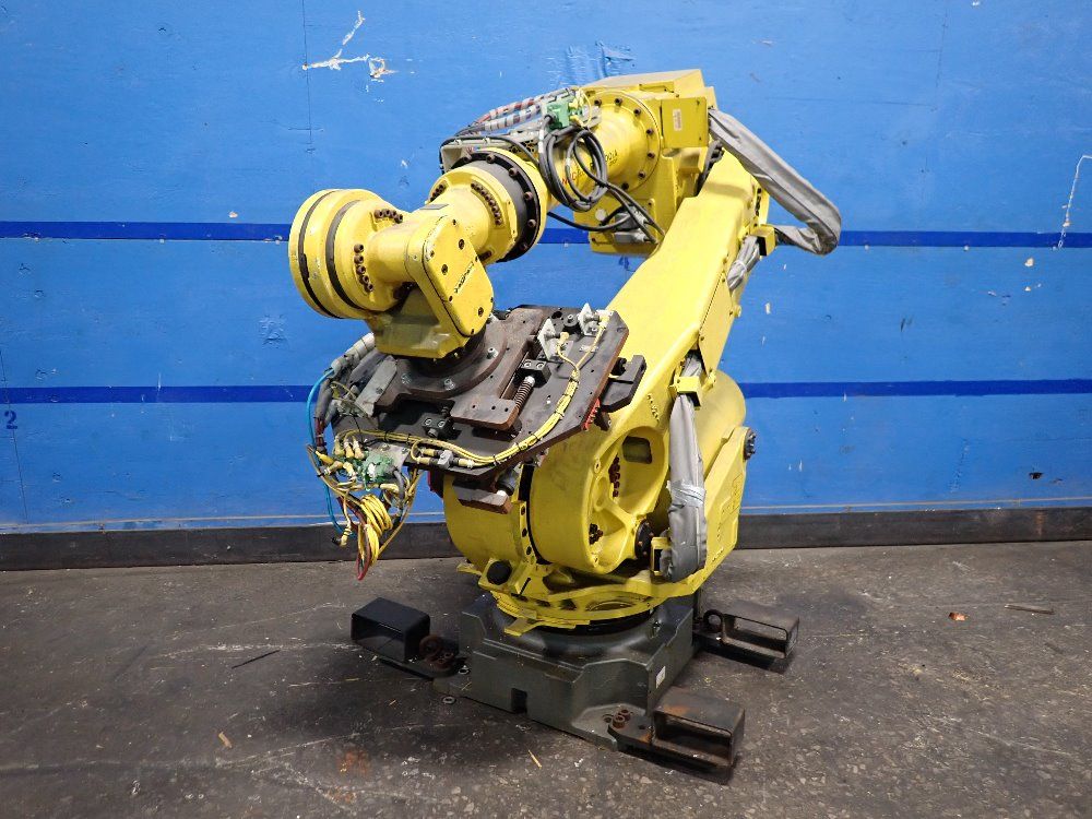 Fanuc 2005 Fanuc R-2000ia/210f Robot - R-2000ia/210f