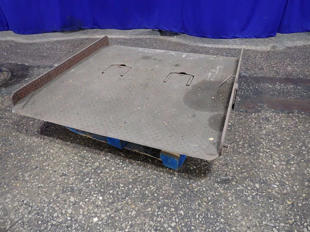 61"x60" Dock Plate