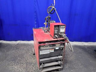 Lincoln Electric 600 A Welder   -  Dc-600