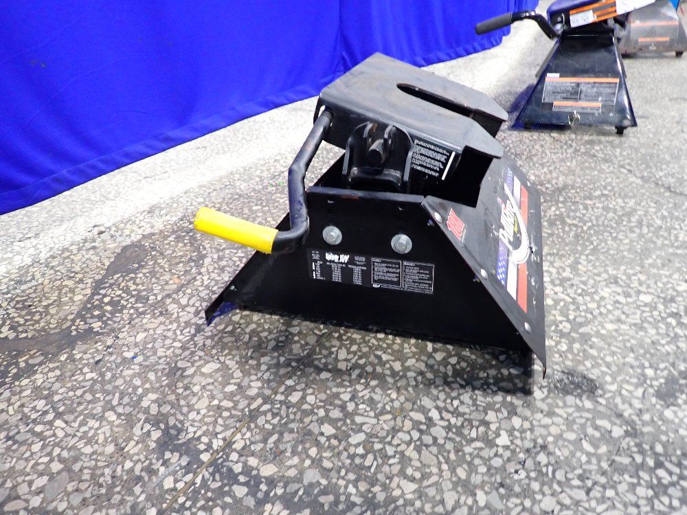 Pullrite 18,000 Lbs 5th Wheel Hitch - 2100