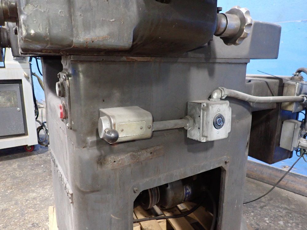 Brown & Sharpe Tool Grinder - No.10n