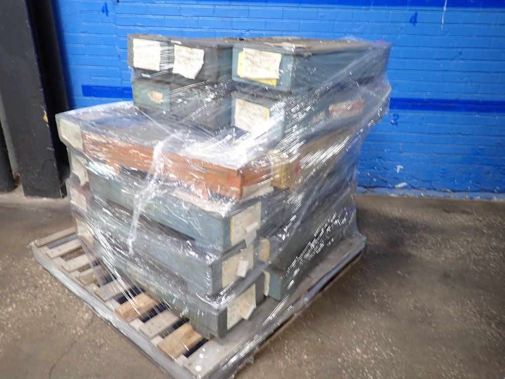 Wood Crates W/hinged Lids