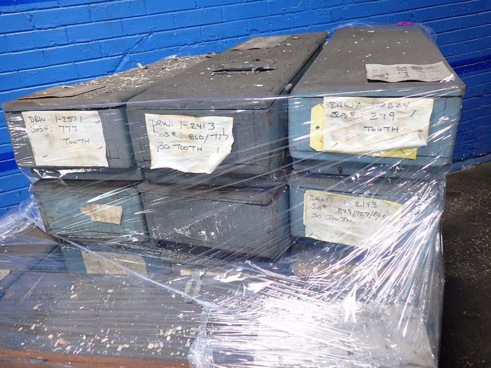 Wood Crates W/hinged Lids