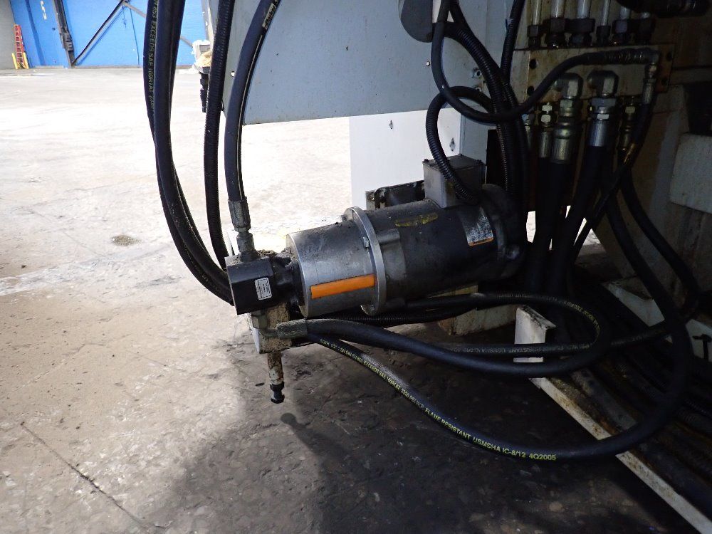 Doosan Infracore 19 1/2" X 19 1/2" 2006 Doosan Infracore Dhm-500 Horizontal Machining Center - Dhm-500